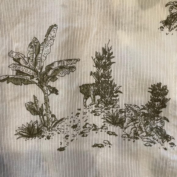 Beachy Button Down - Picture 4 of 7